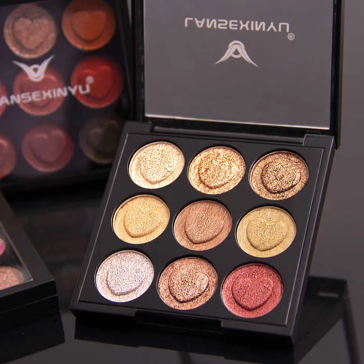 ظلال العيون المخملية-velvet eyeshadow